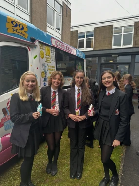 557599556_17949391365033448_3360377612761835522_n