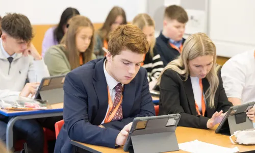 2_Pupils using tablets - Nov 23